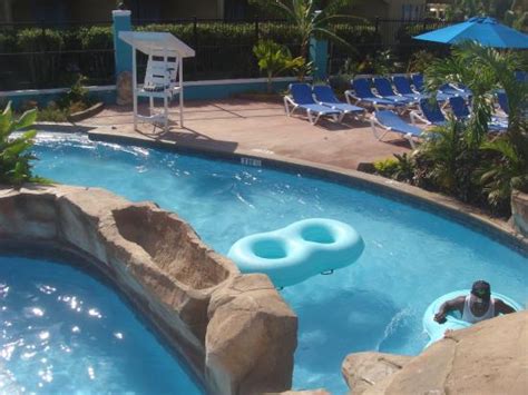 the waterpark s lazy river picture of jewel runaway bay beach and golf resort tripadvisor