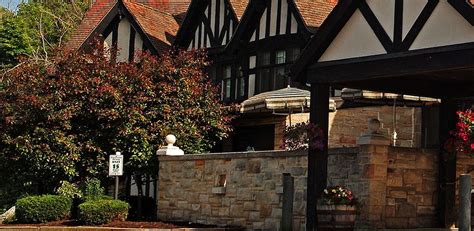 From keeping up with your morning fitness routine to helping you put together a day filled with great outdoor adventure at deer creek state park, we're here to make sure that your stay is everything you envisioned. Lodging Options & Services | Punderson Manor Lodge ...