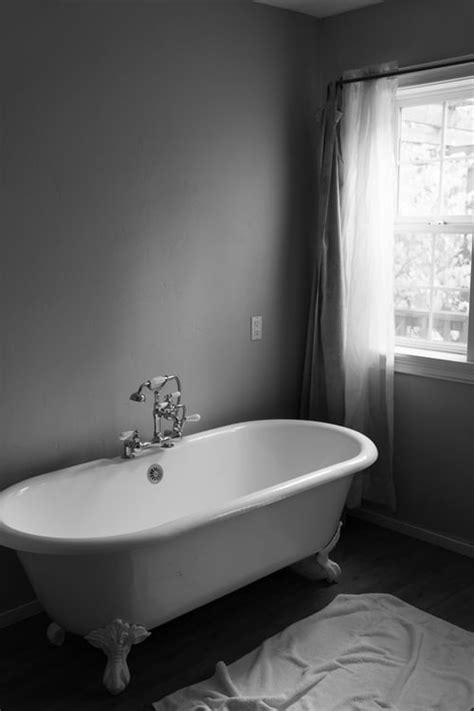 Maybe you would like to learn more about one of these? Tips to Help You Avail the Best Bathtub Reglazing Services ...