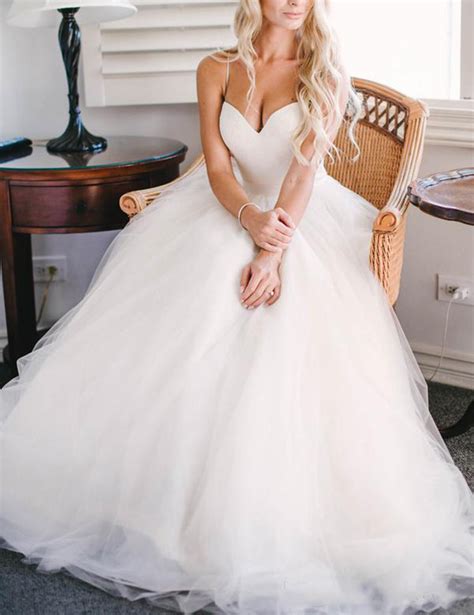 Dreamy Spaghetti Straps A Line White Tulle Beach Wedding Dress Elegant