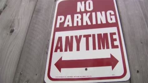 Illegal No Parking Signs Being Posted In Some Houston