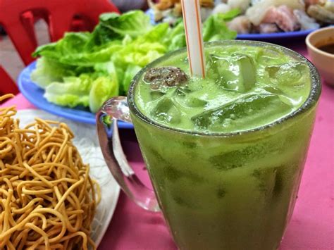 At the garden, you can cook your food in three ways. Ho Ho Steamboat Pulau Ketam, Sri Petaling