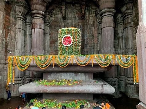 Sawan 2022 Special World Biggest Shivling In Bhojeshwar Mahadev Temple