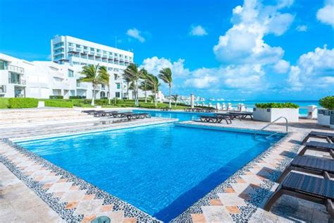 private luxury beachfront villa plus oceanfront pool cancún quintana roo mexico book hotel