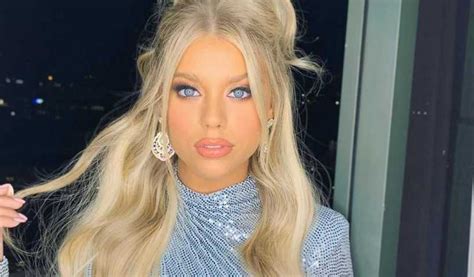 kaylyn slevin s instagram twitter and facebook on idcrawl