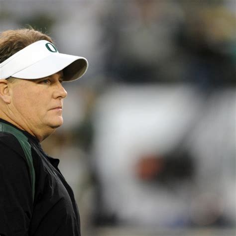 Chip Kelly Oregon Ducks Retain Head Coach For The Time Being News