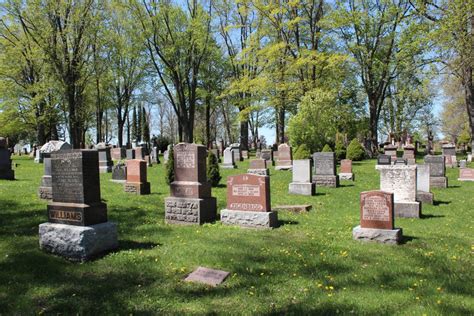 5 Types Of Cemeteries Commonly Found On Long Island