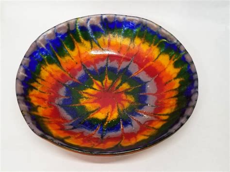 8 Inch Tie Dye Look Fused Glass Bowl Vivid Rainbow Colors Seeds Glassworks