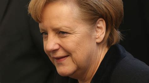 Germanys Angela Merkel Signs Grand Coalition Deal With Spd Cnn