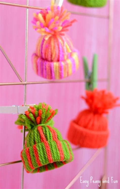 Diy Yarn Ornaments To Adorn Your Christmas Tree Make And Takes