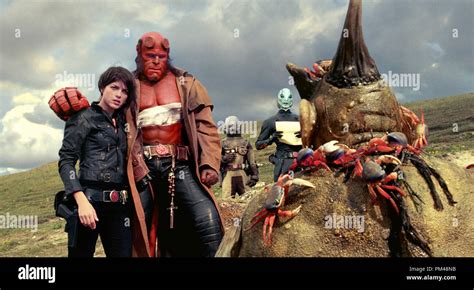 Hellboy Ii El Ejército Dorado Selma Blair Ron Perlman Johann Doug
