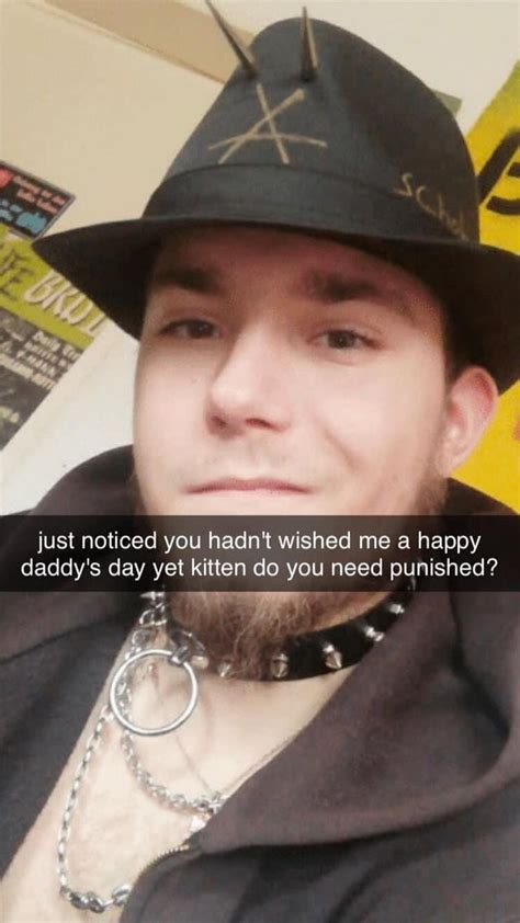 edgy daddy makes me barf in my mouth uwu r neckbeard