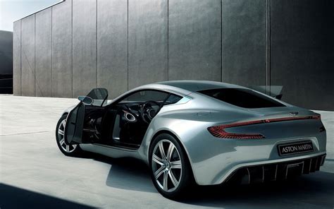 Report Buyer Orders 10 Aston Martin One 77 Supercars