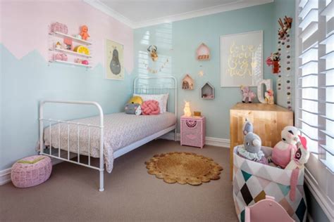 Very Lovely And Charming Pastel Girls Bedroom Design