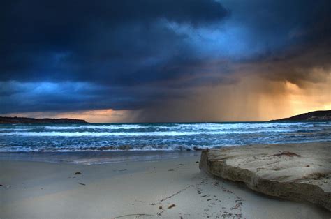 Stormy Beach by Jafar87 on DeviantArt