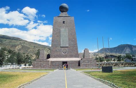 Monument To The Equator Ecuador Pictures Ecuador In Global Geography