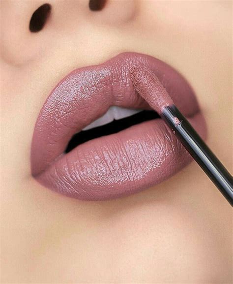 Pin By Fariba On Amo Maquiagem E Unhas Lipstick Makeup Beautiful