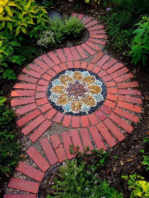 30 Best Decorative Stepping Stones Ideas And Designs 2023