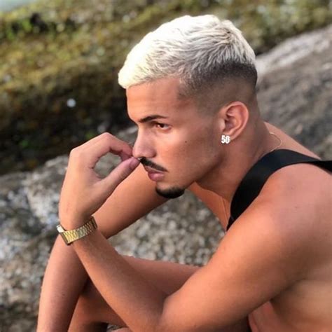 Pictures and videos of women featuring hairy pussies. Pin em Men's hair!!