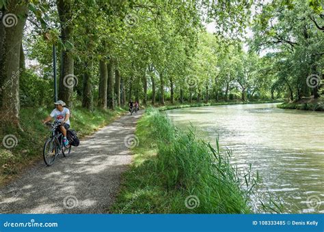 Cycling Along The Canal Du Midi France Editorial Image Image Of Cycling Avenue 108333485