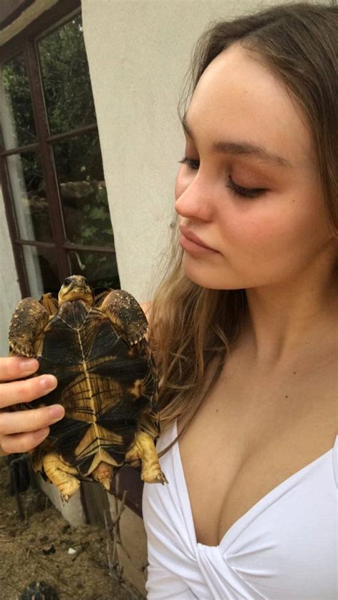 Lily Rose Depp Nude Leaked Photos Scandal Planet