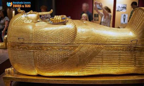 tutankhamun history famous king of pharaohs ancient egypt civilization