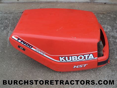 New Old Stock Hood For Kubota T1400 Lawn Tractors 66071 54110 Burch