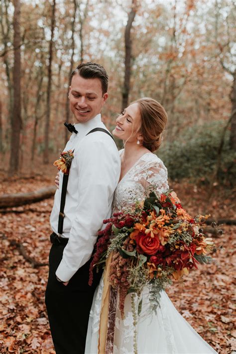 The Fall Color Palette Of This Frost Woods Park Wedding