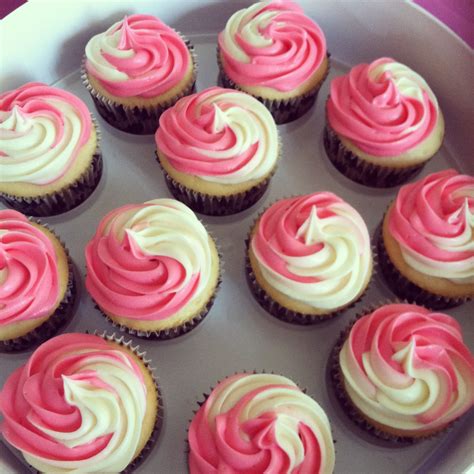 My Latest Pinterest Success Two Toned Frosted Cupcakes