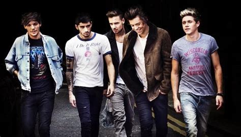 One Direction Wallpapers Top Free One Direction Backgrounds Wallpaperaccess