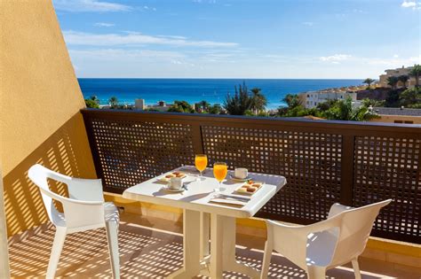 The property comprises 294 rooms. Sol Fuerteventura Jandía, hotel en Playa De Jandía - Viajes el Corte Inglés