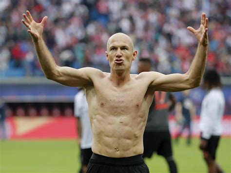 De complete spelerspagina van arjen robben (fc groningen) op voetbalzone. Groningen-Boss träumt von Robben-Rückkehr