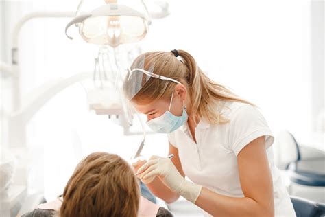 Dentiste durgence dans la région de Montréal Clinique Dentaire Lorraine