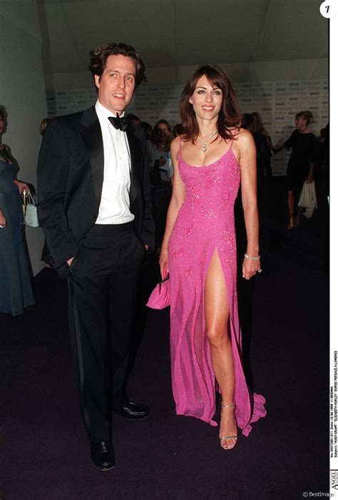 Liz Hurley Et Hugh Grant Soirée Versace à Londres En 1999 Purepeople