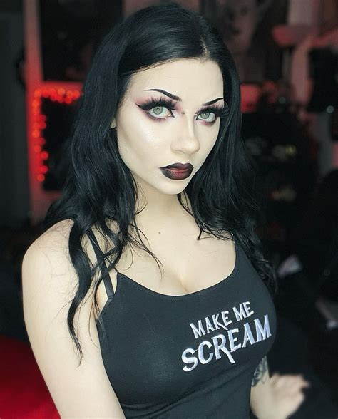 Ur Fav Vampire On Instagram “make Me Scream 🔪🩸 • Top From Forestink ” In 2021 Hot Goth