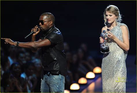 Kanye West Ruins Taylor Swifts Vmas Win Photo 2212032 2009 Mtv Vmas