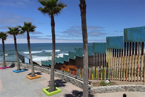 El Muro Playas De Tijuana Tijuana Bc ¡carlitos Flickr