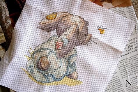 Antique white jobelan using dmc floss. Cross stitch mania: Somebunny to Love: Hello Bee!