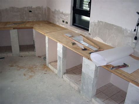 Siano esse classiche o moderne, prevedono l'utilizzo di mattoni, di pietre, di dekton, di piastrelle in marmo o. muratura - Поиск в Google | Cucina in muratura ...