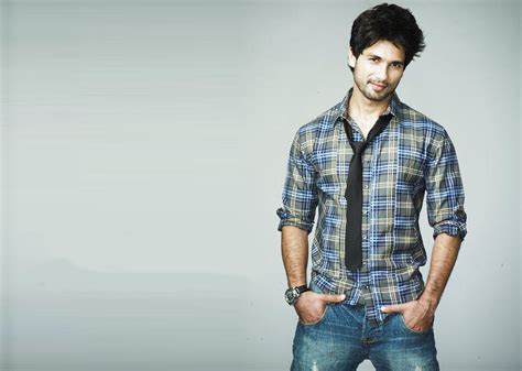 Shahid Kapoor Height Weight Age Afairs Wife Income Geeky Talk