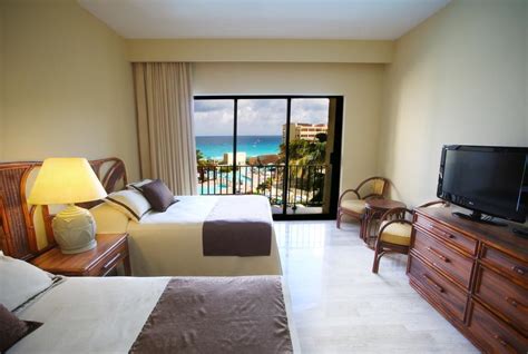 The Royal Caribbean An All Suites Resort In Cancun Room Deals