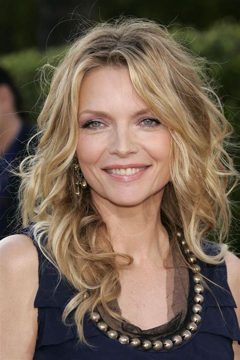 Michelle Pfeiffer Womens Hairstyles Cool Hairstyles Older Women