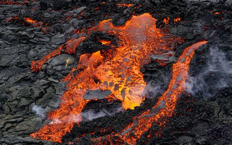 5k Free Download Magma Lava Volcano Iceland Closeup Hd Wallpaper