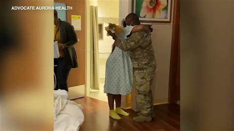 a soldier surprised his pregnant wife and showed up for the birth 100 5 kwiq