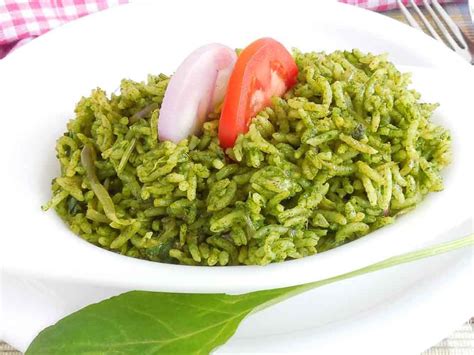 Pressure Cooker Spinach Palak Pulao Recipe And Nutrition Eat This Much