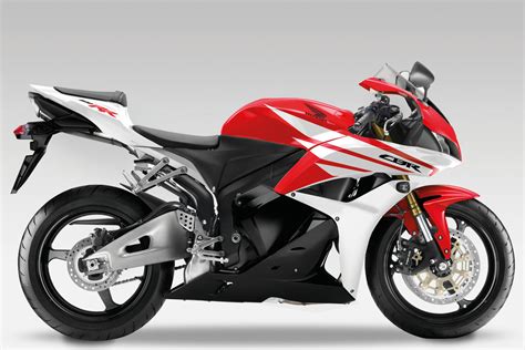 Would it be completely absurd or improper of me to buy myself a 600rr as my first bike? 2012 Honda CBR600RR revealed | Visordown