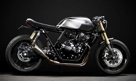 The Scout Honda Cb400 Cafe Racer Return Of The Cafe Racers