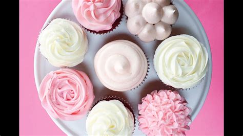 How To Decorate Cupcakes Youtube