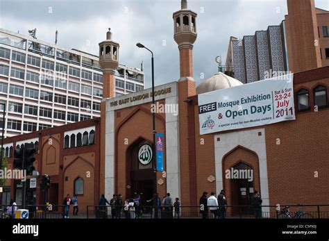 The East London Mosque London Uk Stock Photo Alamy