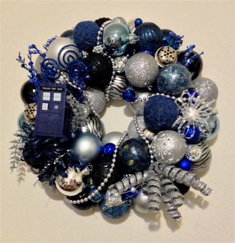 15 Delightfully Geeky Wreaths Christmas Holidays Wreaths Marvel